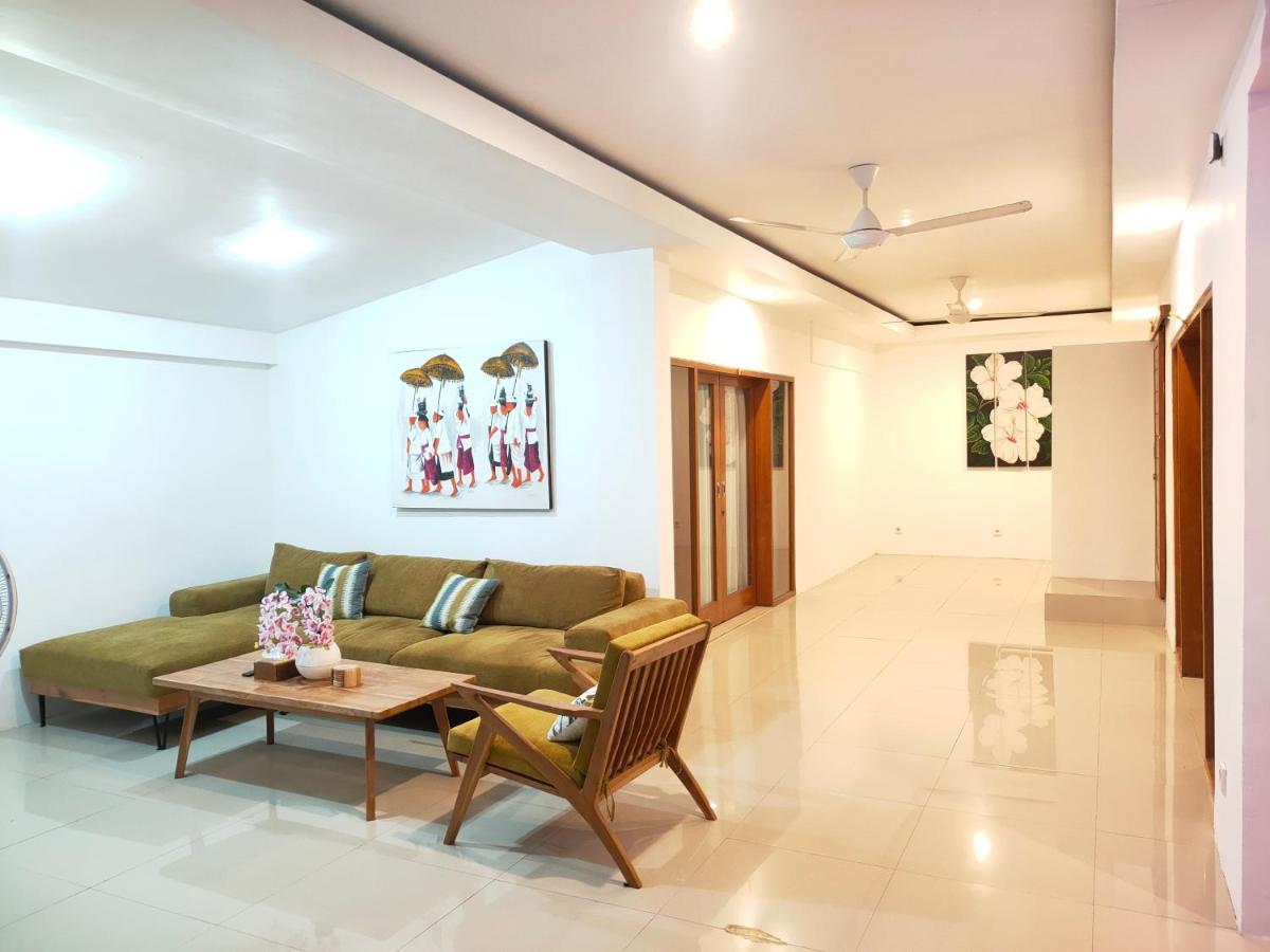 Villa Majegau 1 By Deasha Seminyak Extérieur photo